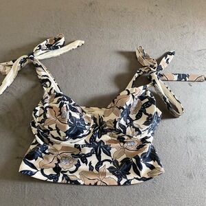 Old Navy women's floral swim tankini size medium preowned